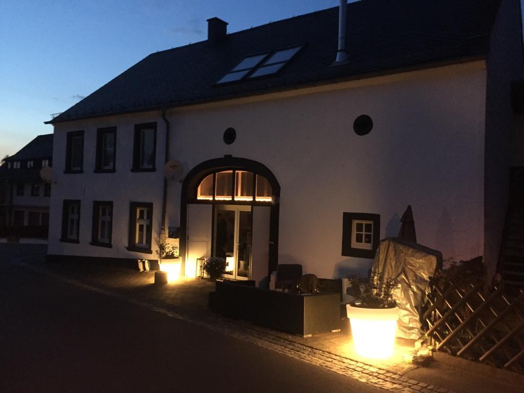 Altes Pfarrhaus Hunolstein Villa Bagian luar foto